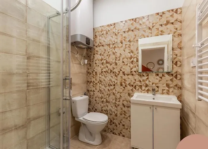 Cute In Akacfa St, Moon *